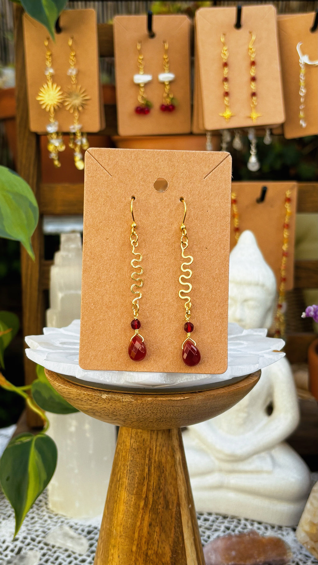 Wavy Gold Drop Earrings – Red Agate & Carnelian with Handmade Wire Design