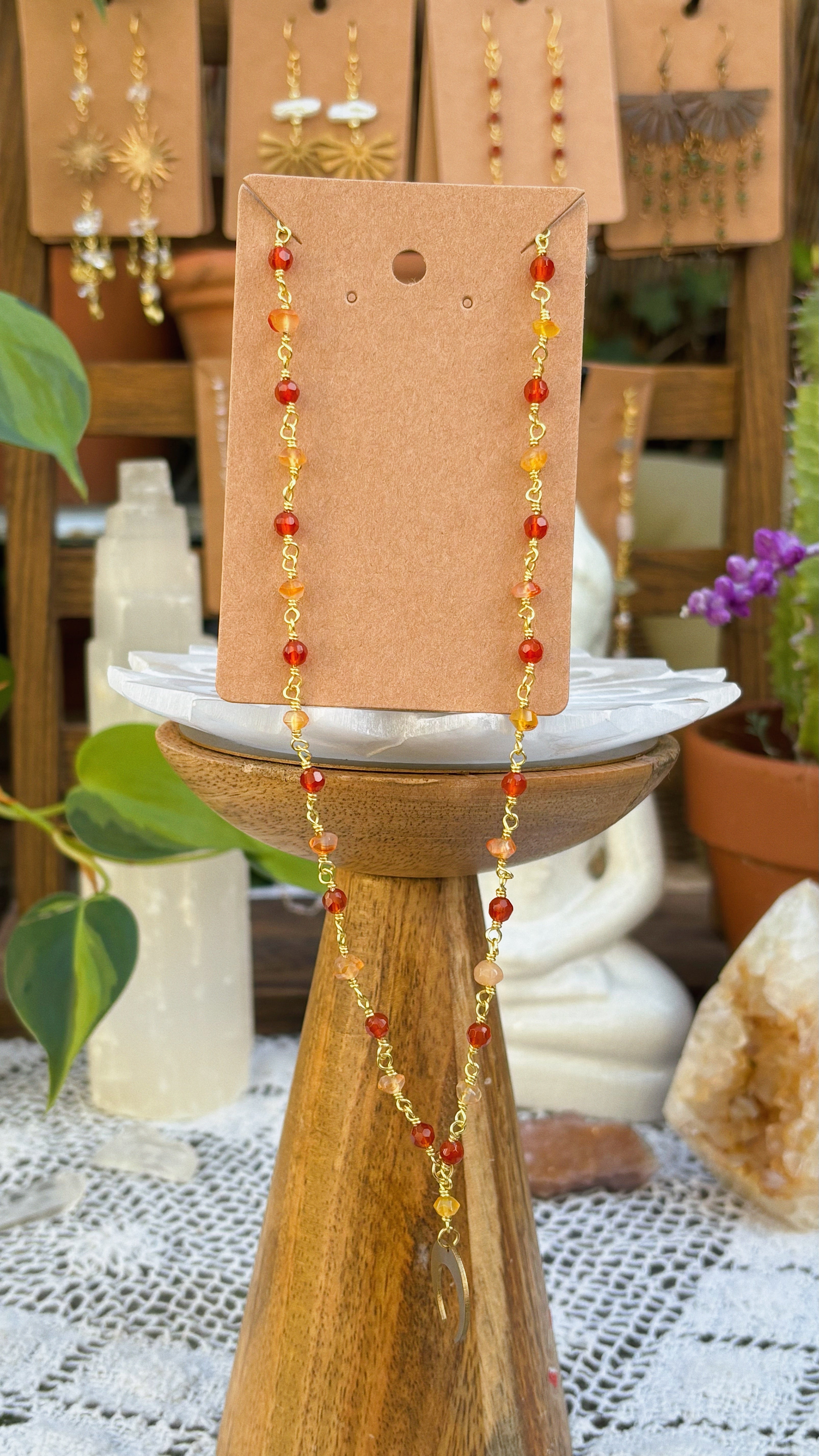 Firelight Carnelian Moon Necklace – Gold-Wrapped Gemstone Chain
