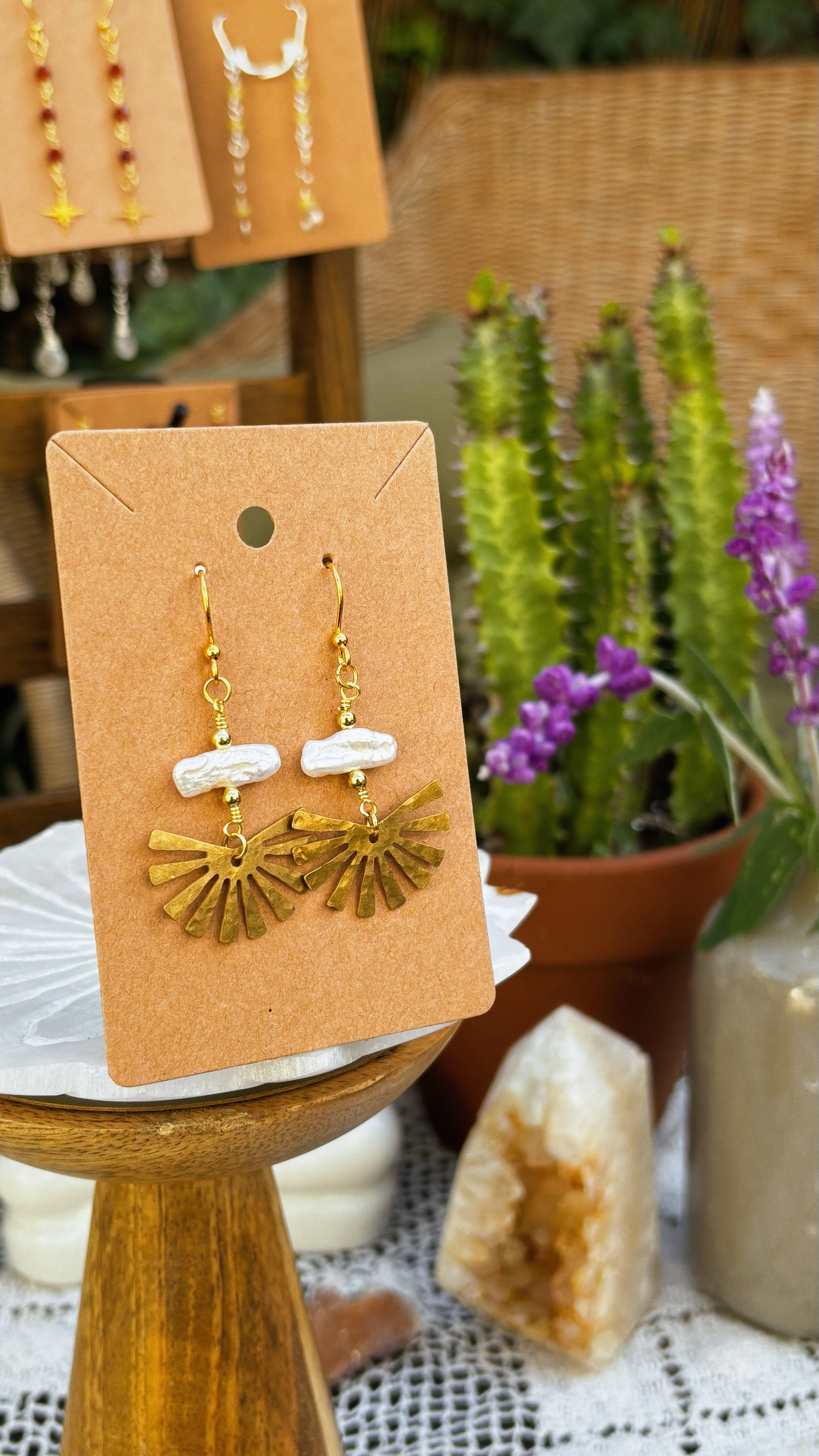 Freshwater Pearl Sunburst Earrings – Organic Stick Pearls & Hammered Gold Charms