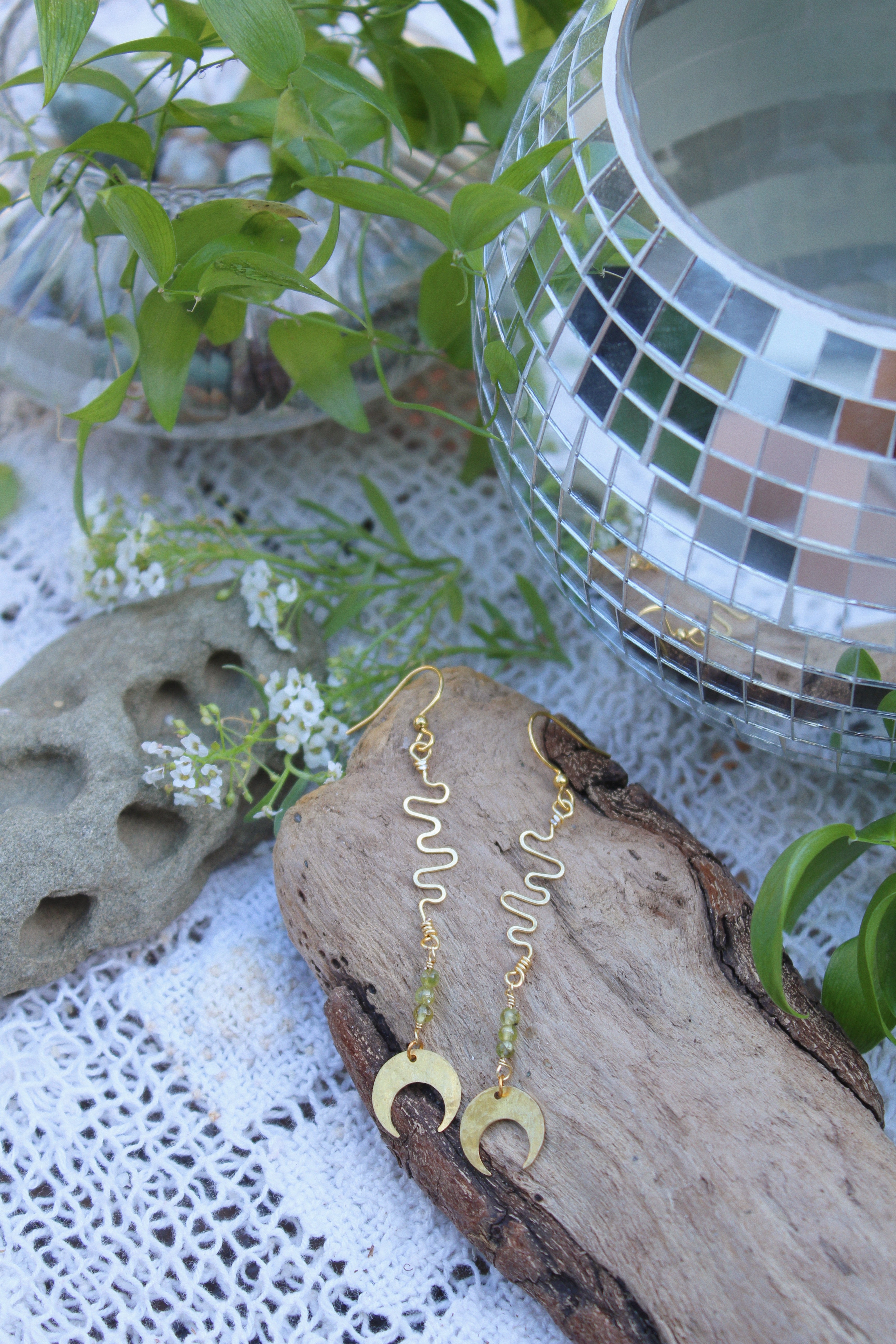 Peridot Gold Tide Earrings